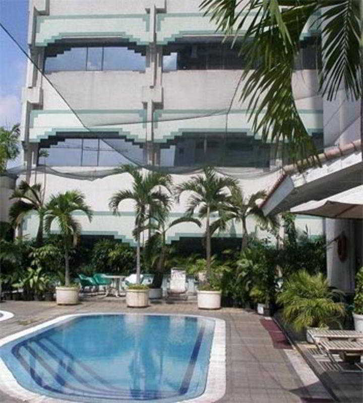 卡迪卡展特拉酒店 雅加达 外观 照片